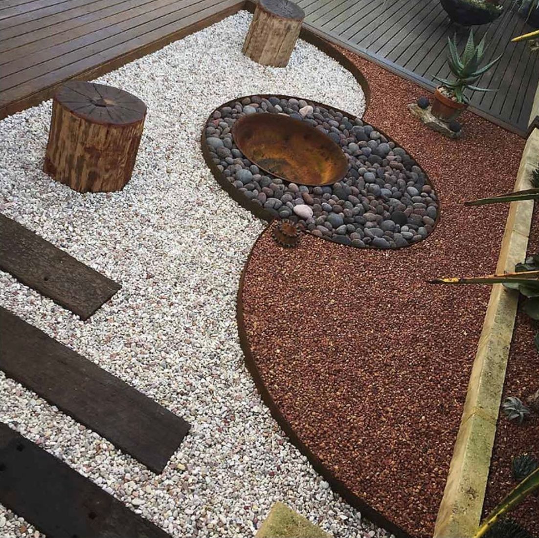 Circular Flower Bed — Campvale, NSW — Campvale Landscape Supplies