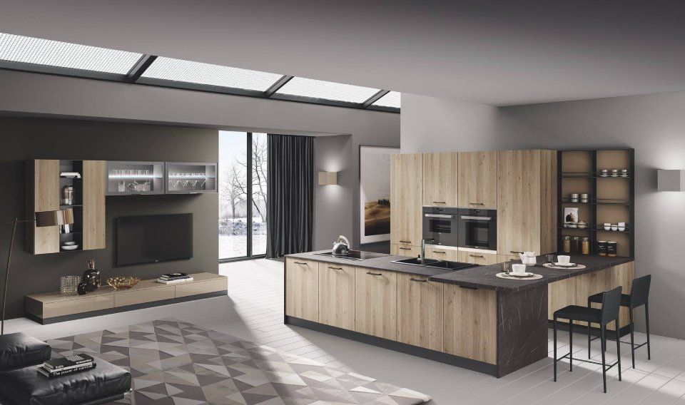 cucina moderna con elementi in legno