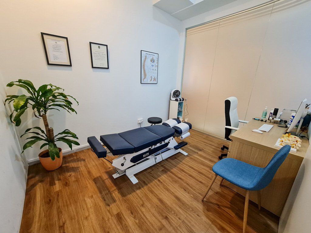 One Spine Chiropractic Clementi Chiropractor's Room