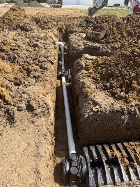 Septic system excavation project photo 4