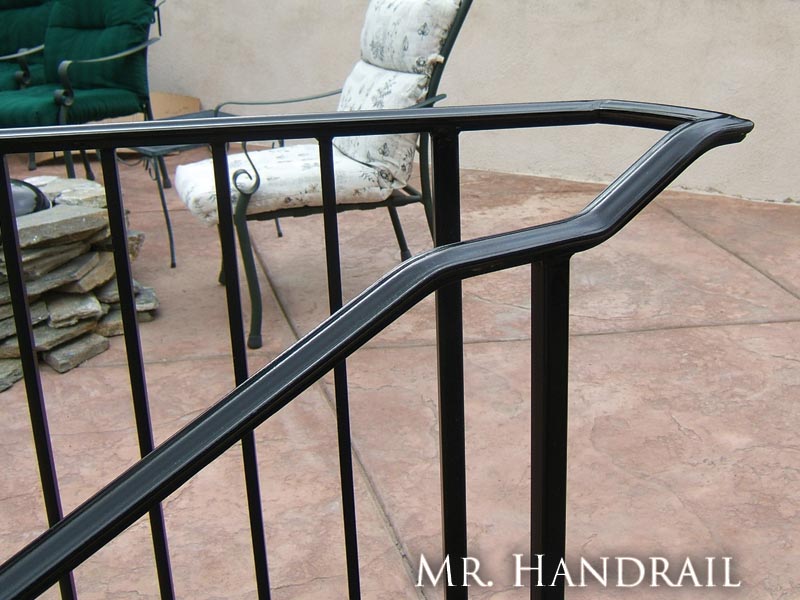 (SG-1) - Pool Railing - Railing with a moulded cap on top of a channel