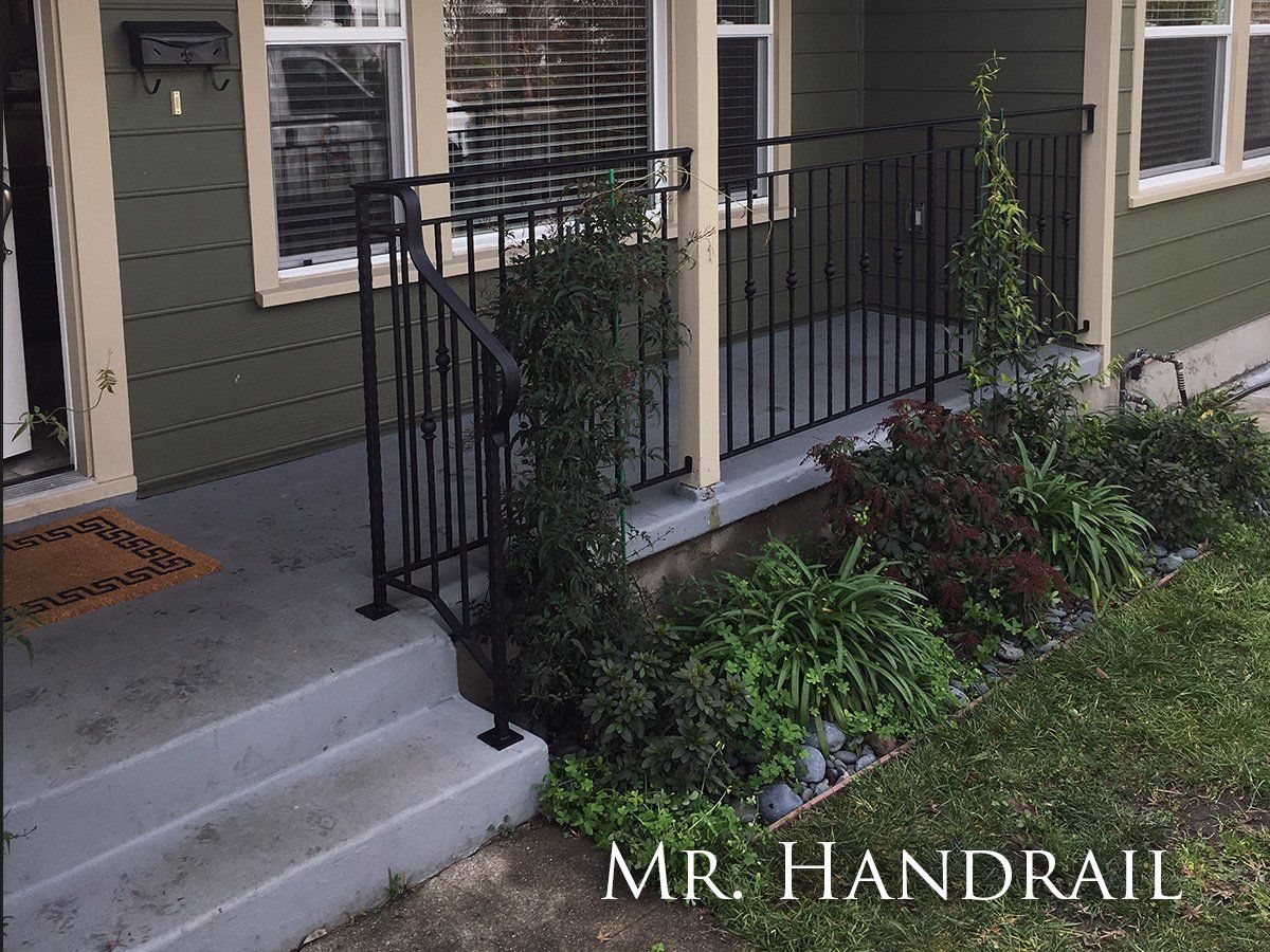 Mr. Handrail - SG-34 - Decorative triple line guard railing