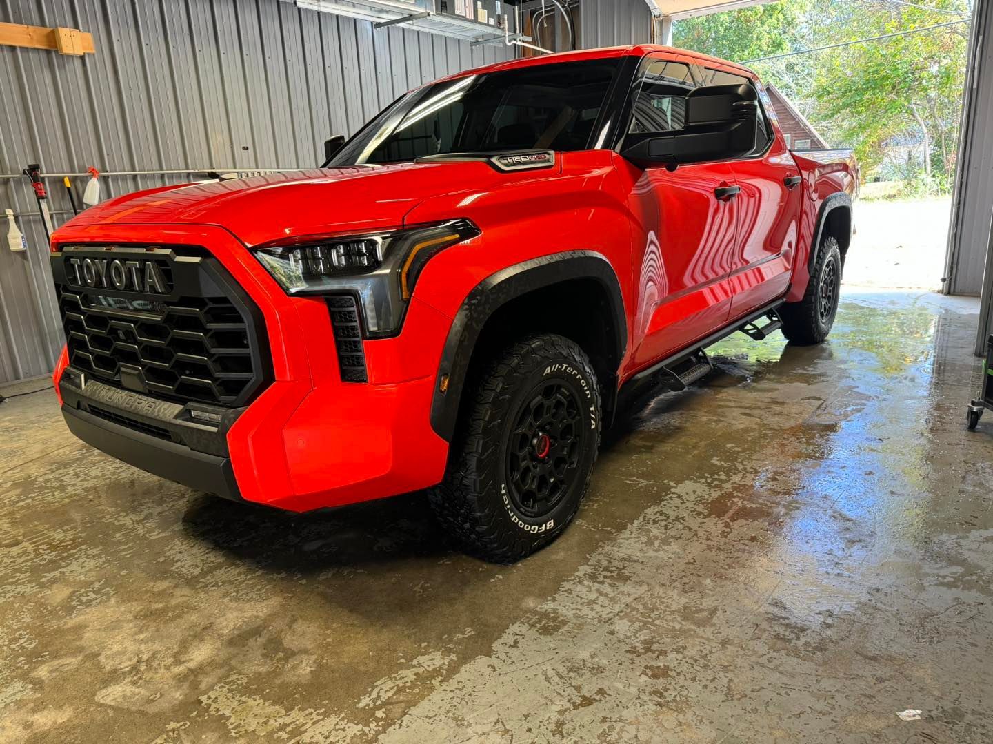 SUV