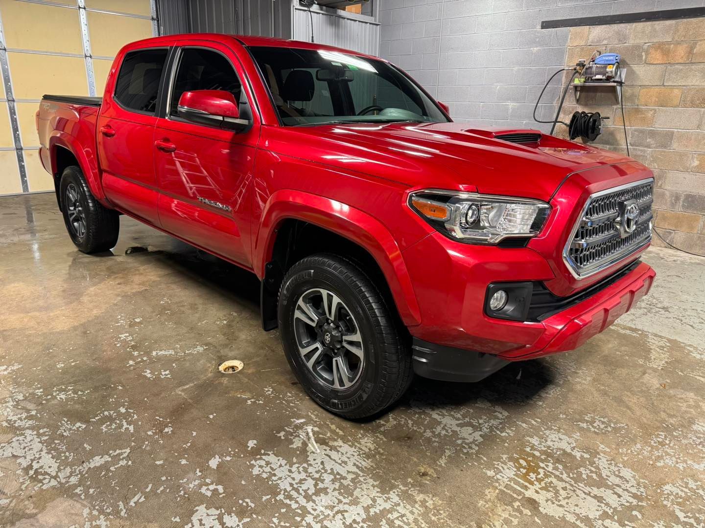 Truck Auto Detailing Services