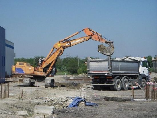 scavi a sezione obbligata per realizzazione plinti di fondazione