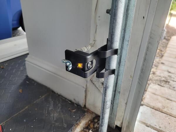 garage door safety sensor
