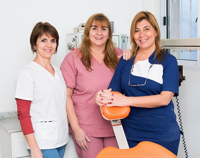 Centro Odontológico Dra. Silvia Costandinoff - Servicio de odontología