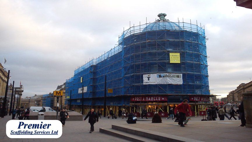 commercial building scaffolding
