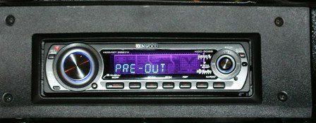 Kenwood AM-FM/CD Features