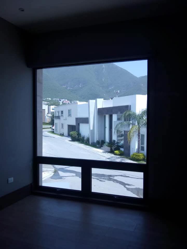 Vidrio comercial, residencial y monumental