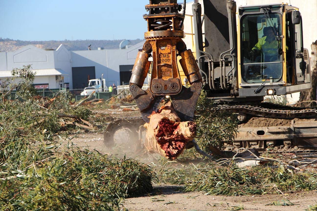 DMS2000 working | Perth, WA | DM Breaker Equipment