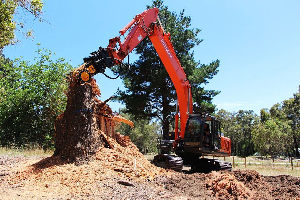 MB R900 | Perth, WA | DM Breaker Equipment