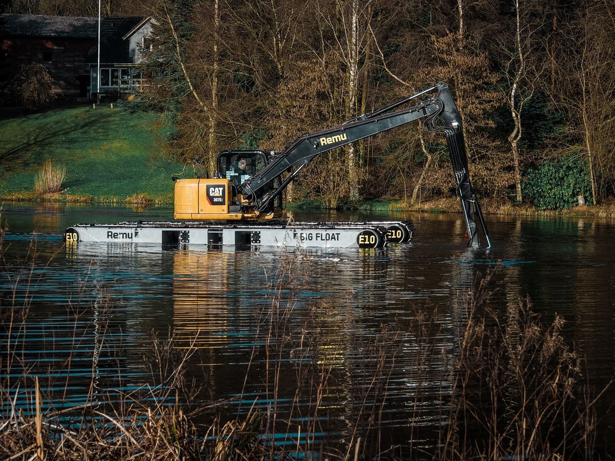 Remu Big Float E10 | Perth, WA | DM Breaker Equipment