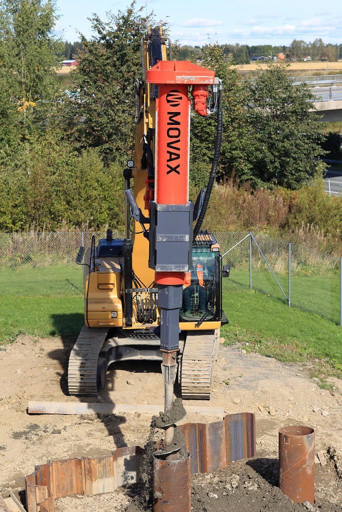 Movax driller | Perth, WA | DM Breaker Equipment