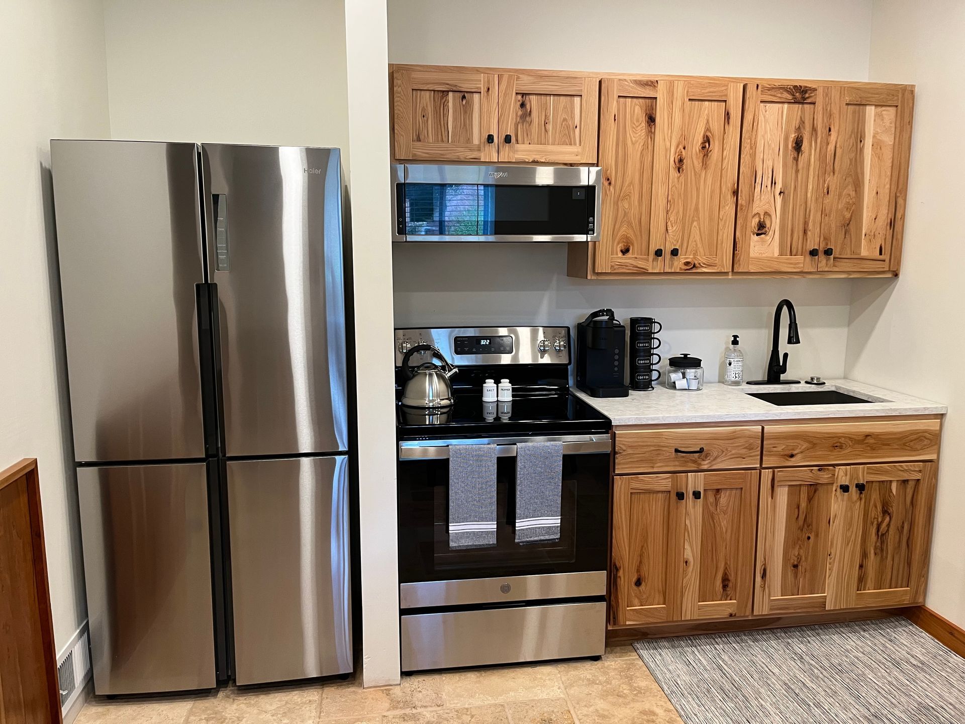 photo of the master suite kitchen