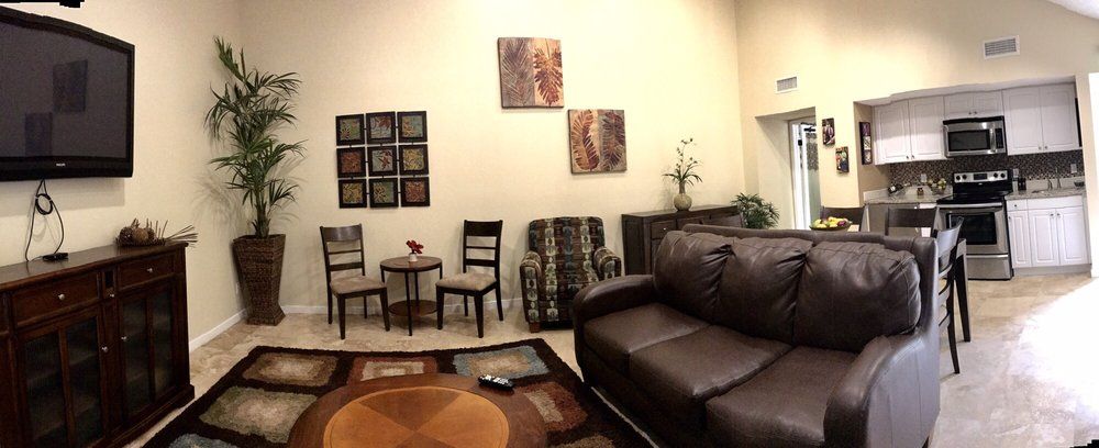 Living Room | Brookstone Apartment Homes