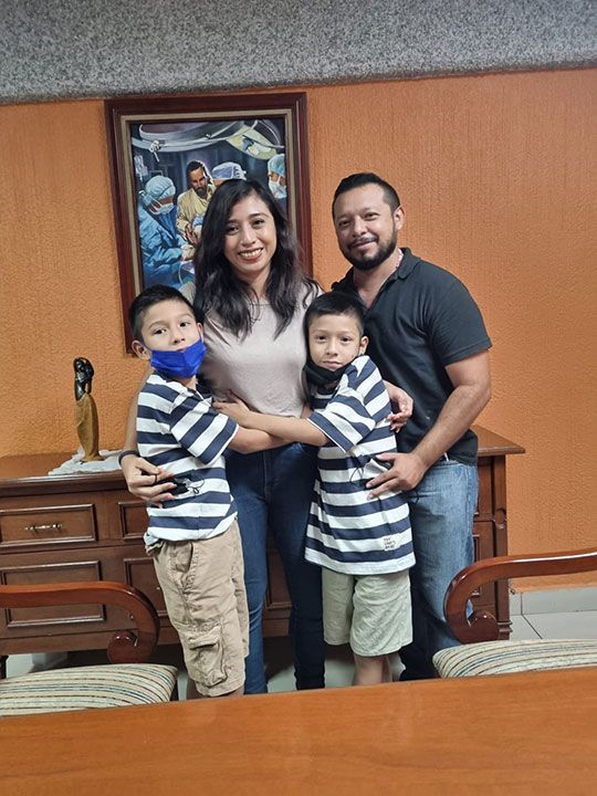 DR. WILBERT R. PÉREZ CANUL