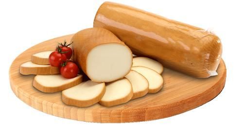 Scatola bianca con bastoncini di formaggio confezionati singolarmente, accanto a due bastoncini di formaggio in plastica.