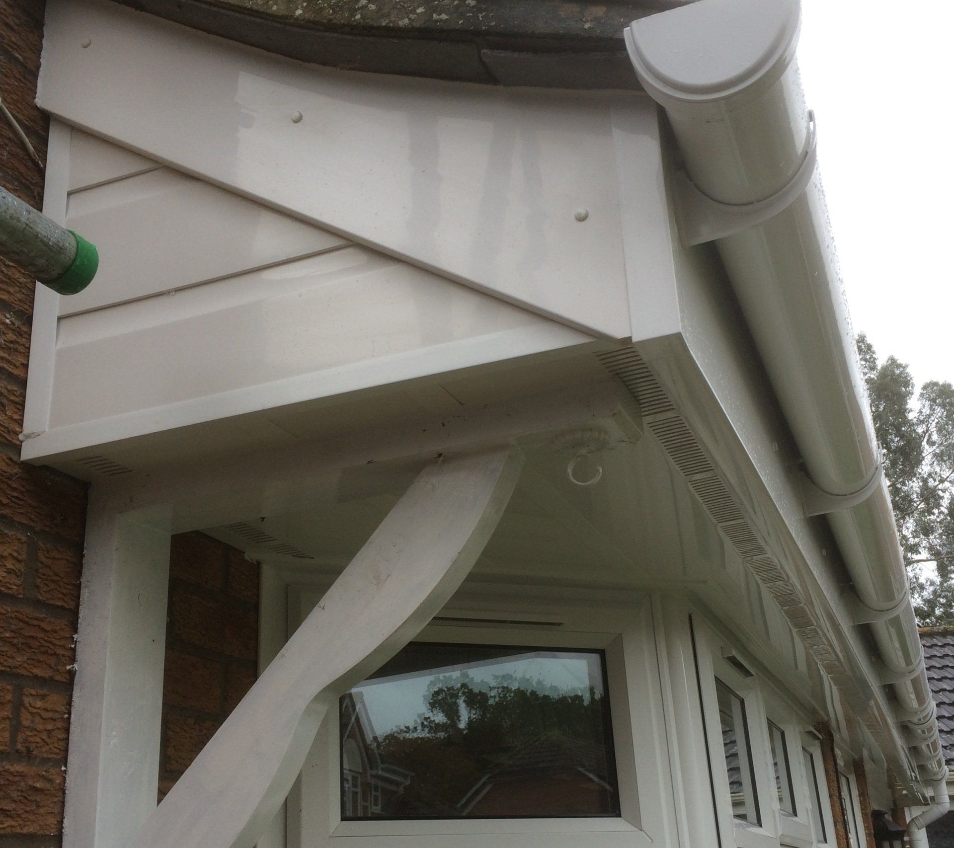 Canary Guttering Services | Replace, repair, clean | Norwich