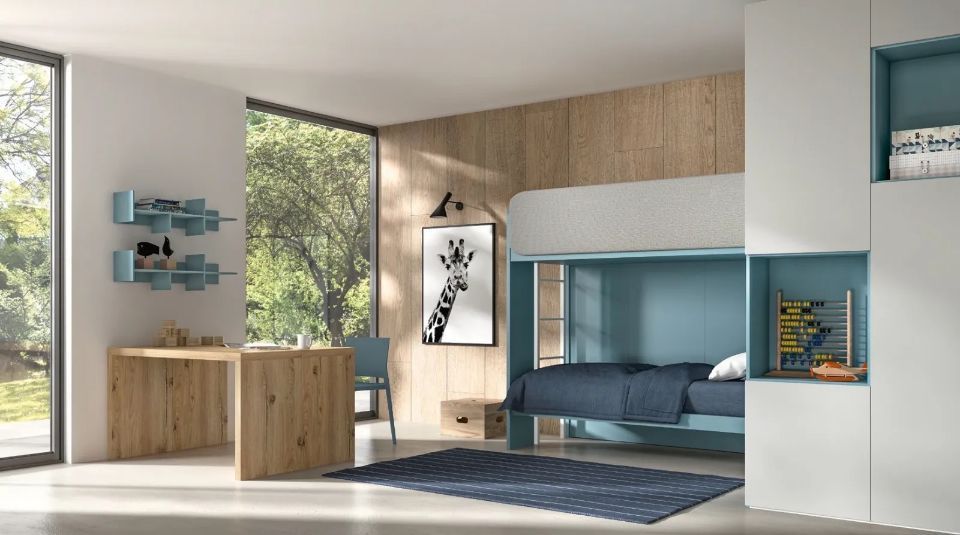 cameretta con elementi celesti e bianchi