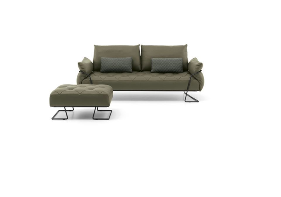 divano verde e pouf abbinato