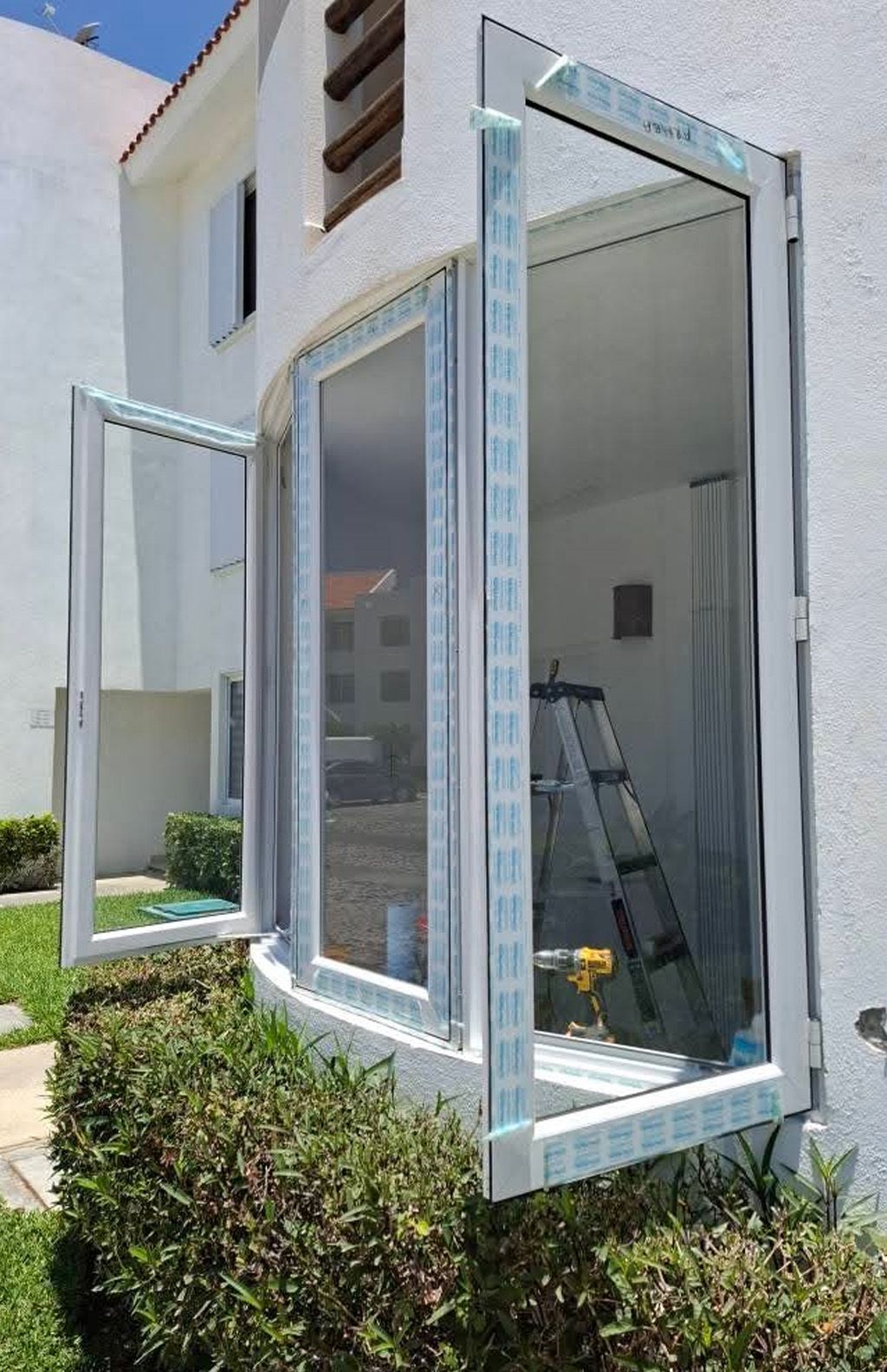 Fabricación de puertas y ventanas 