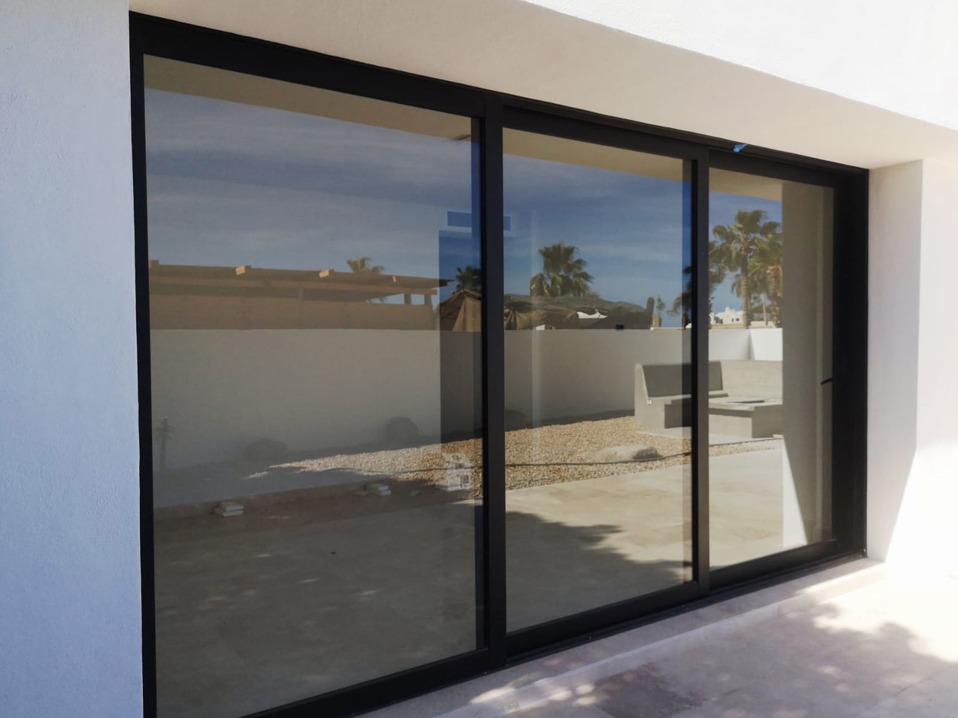 Fabricación de puertas y ventanas 