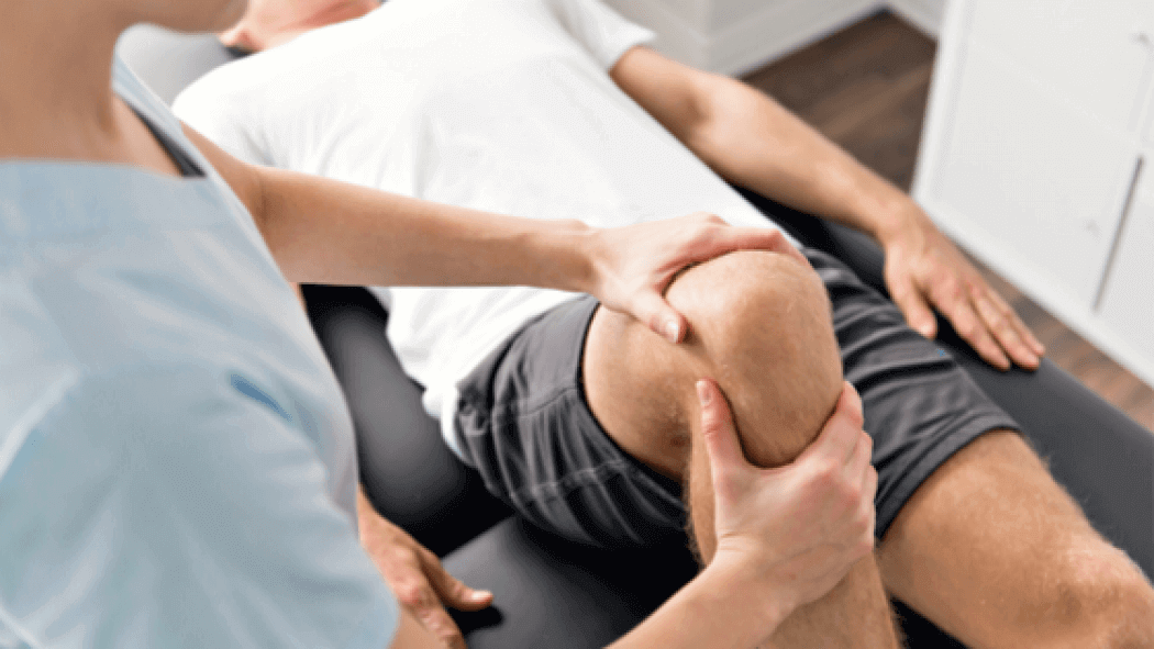 Sports Rehab | Fort Worth, TX | Patient getting Osteopathic Manipulation on the Knee