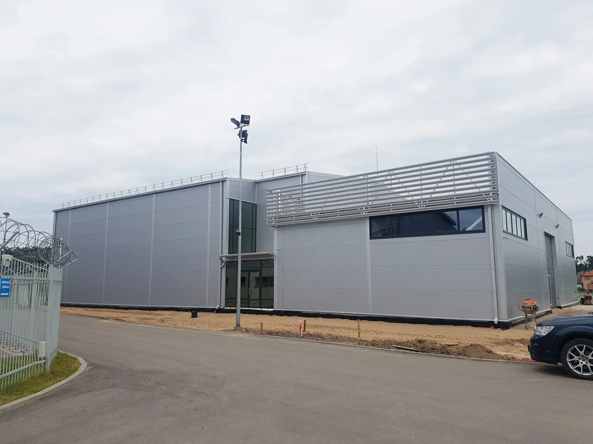 Šiltinti angarai - SteelCombi