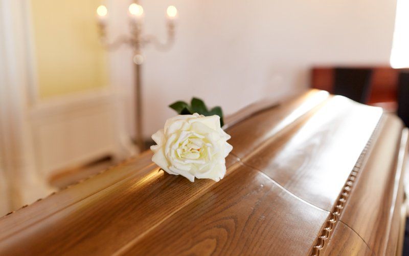 cassa funebre di pregio