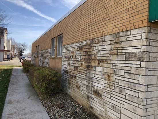 Dirty Exterior Siding in Madison Wisconsin