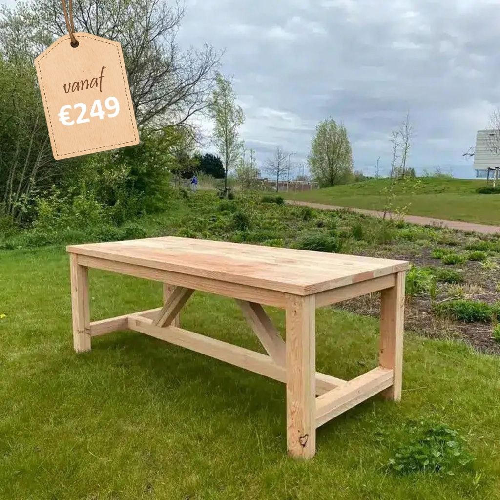 Steigerhouten tuintafel
