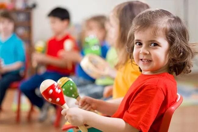 KINDERELLO MOBILIARIO ESCOLAR Y JUGUETES DIDÁCTICOS - JUEGOS DE MESA