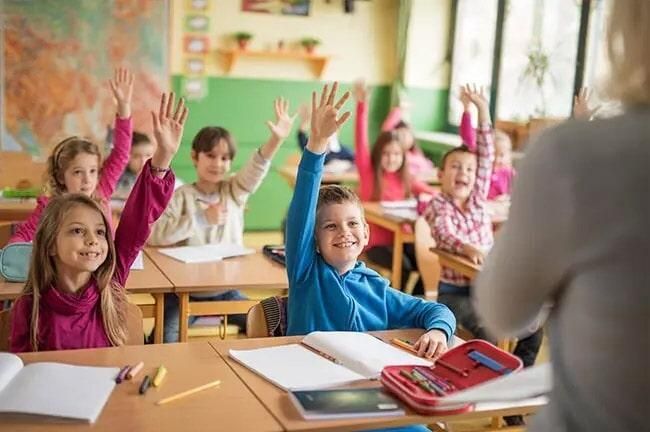 KINDERELLO MOBILIARIO ESCOLAR Y JUGUETES DIDÁCTICOS  - LOTERÍAS