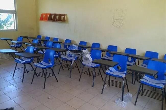 KINDERELLO MOBILIARIO ESCOLAR Y JUGUETES DIDÁCTICOS  - SILLAS DE PALETA