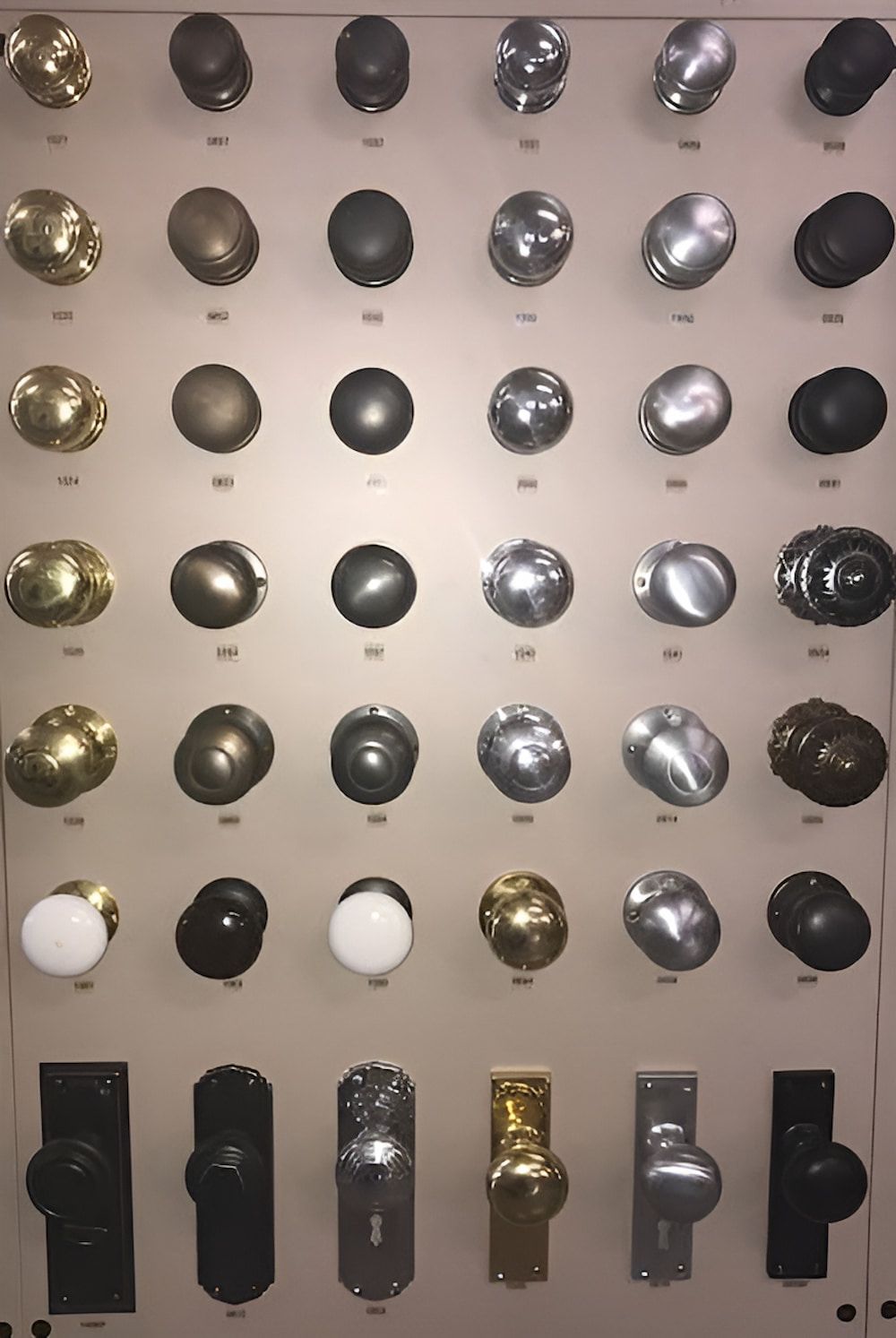 Different Types Of Door Knobs On The Wall — Wood Cabinet Hardware Distributors In Bungalow, QLD