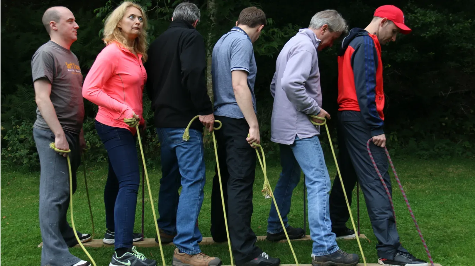 [HBR] Why most &ldquo;team-building&rdquo; activities are a waste of money