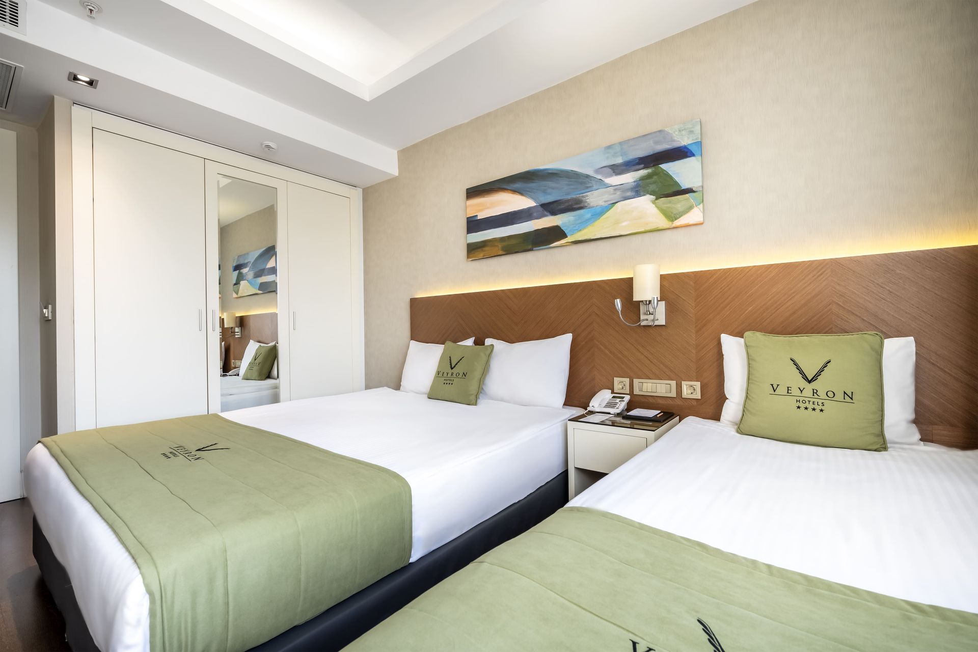 Veyron Hotels & Spa, Triple Room