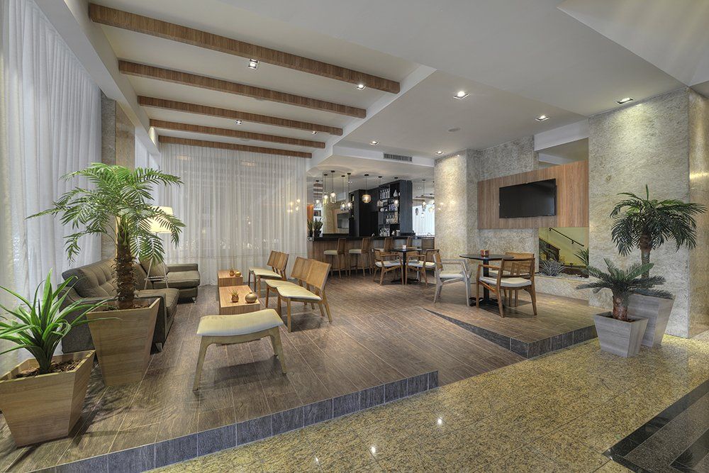 Deville Business Maringá