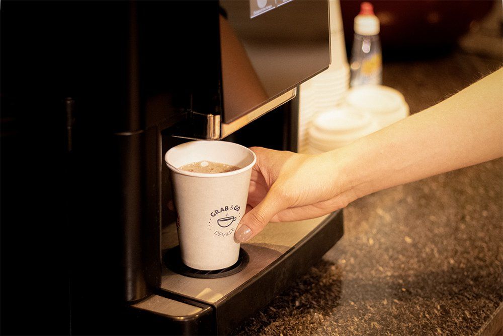 Deville Curitiba Batel Loja de Conveniência