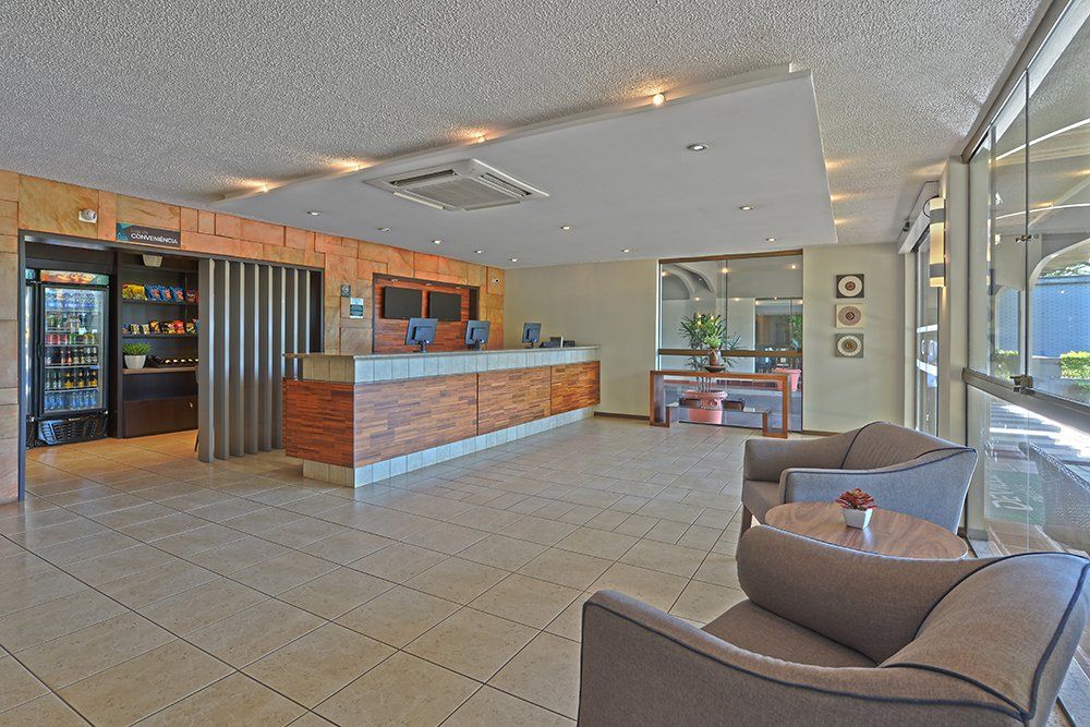 recepção  - Deville Express Cascavel