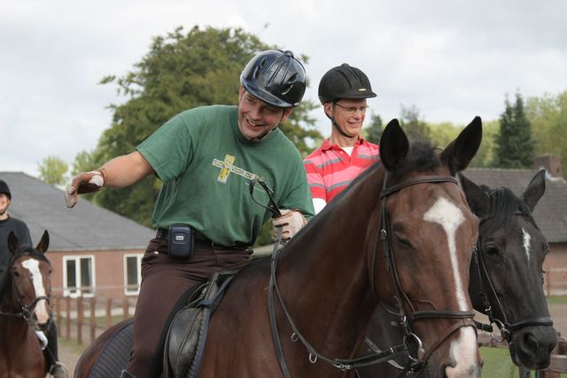 Beoefend Adviseren Vies Leer paardrijden of ponyrijden bij manege EEPM in Eindhoven