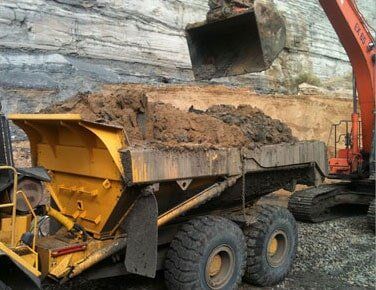 Tipper — Mining in Moranbah, QLD