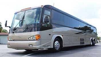 Deluxe Motor Coach -  Limousine Service in Tampa, FL