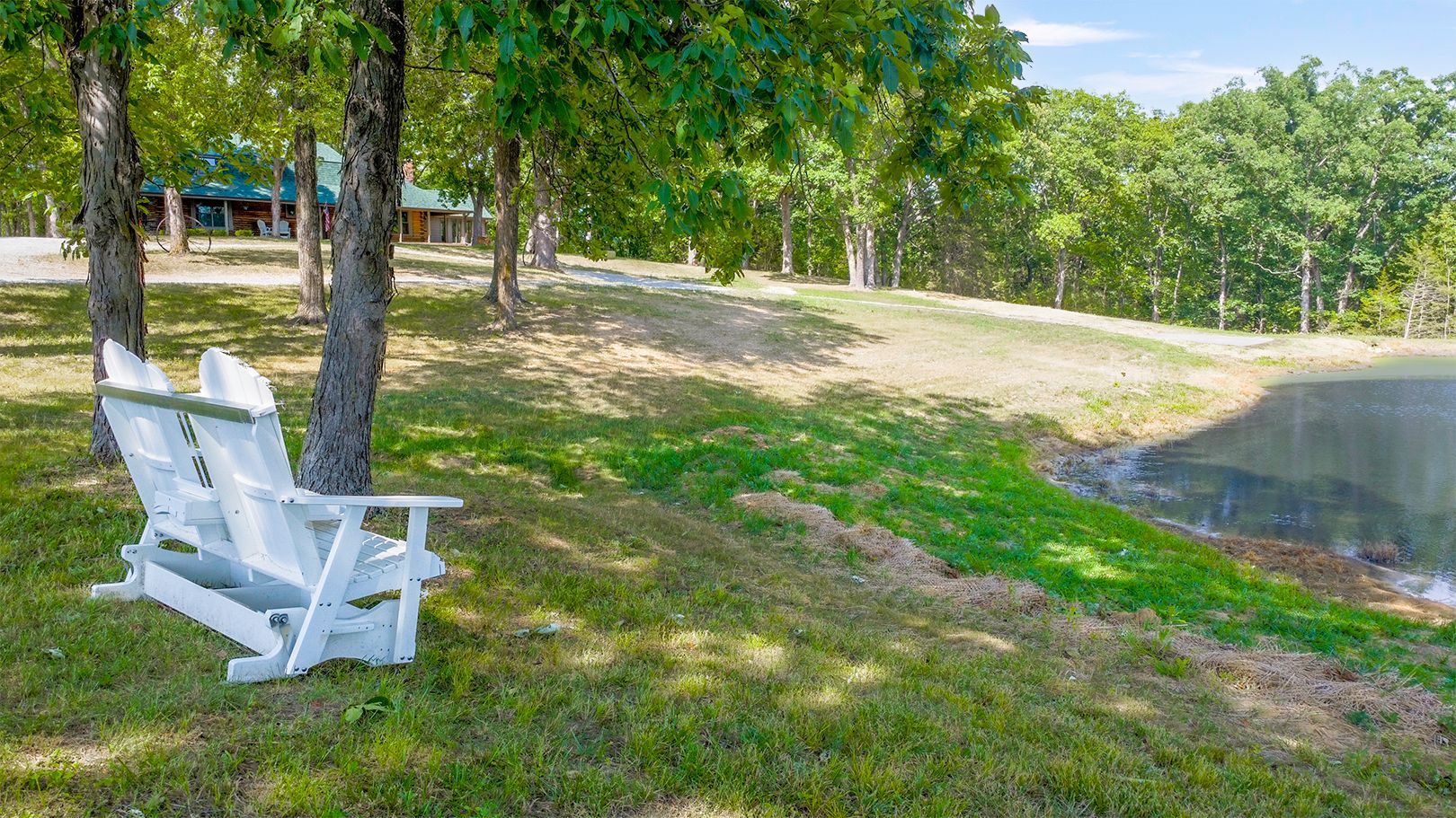 Enjoy the Natural Beauty Found at the Champagne Barn in Harrisburg, MO. Book a Tour Today.