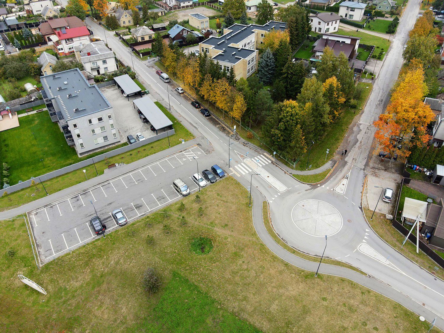 kelių, šaligatvių tiesimas