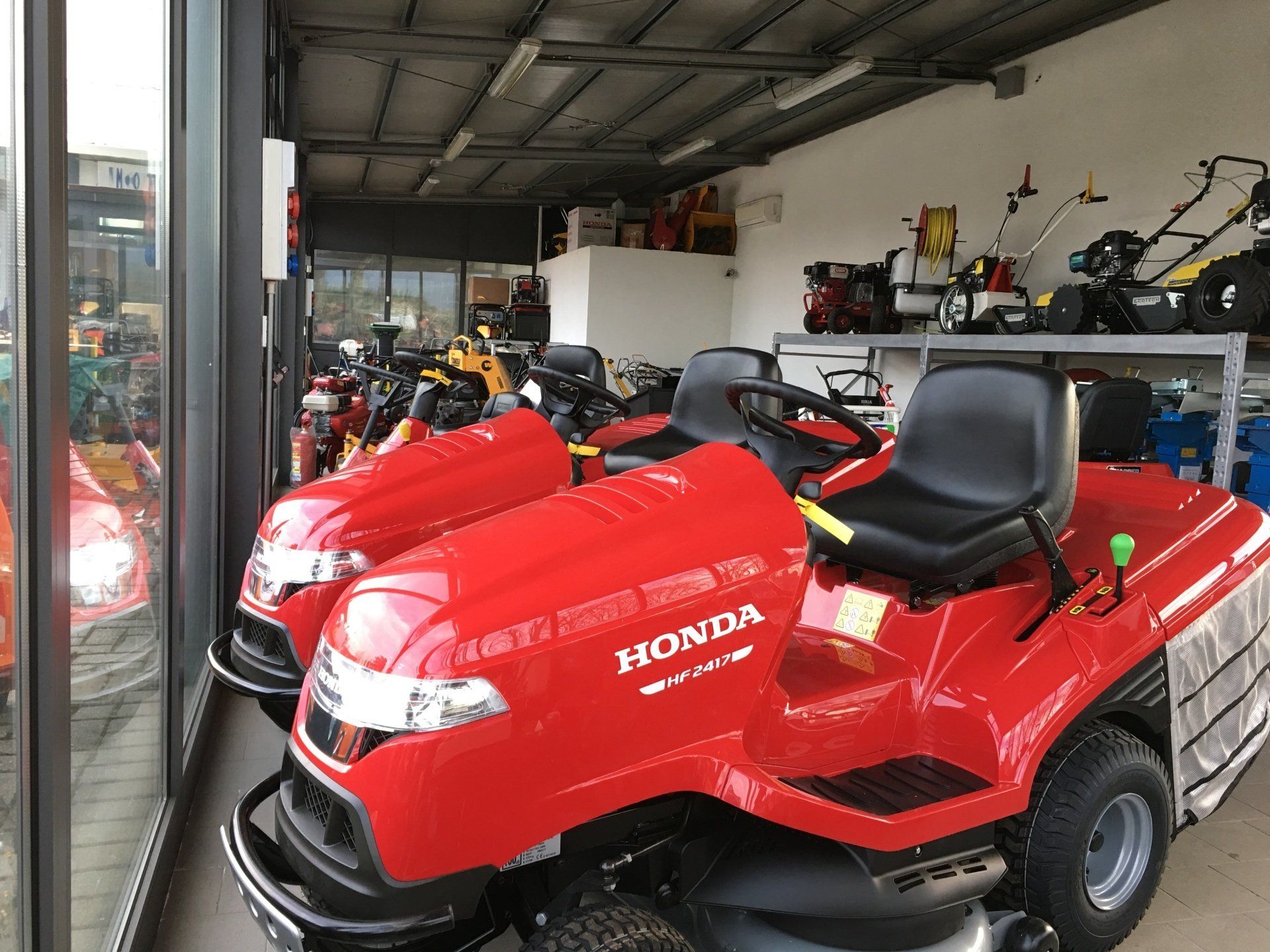 macchinario-rosso-03