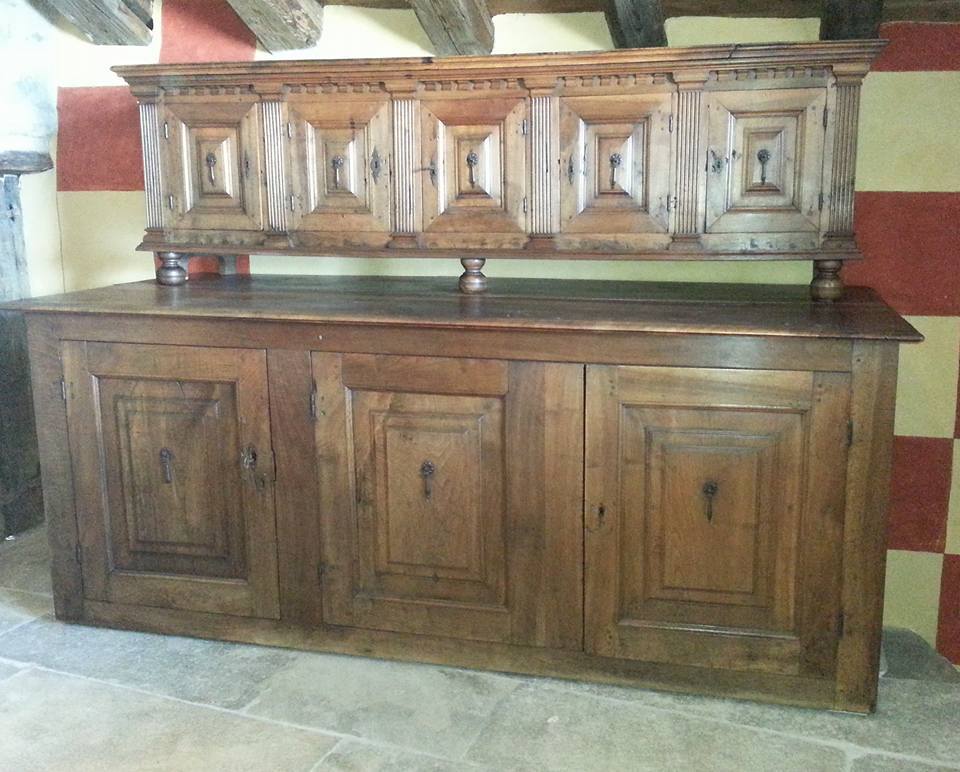 mobile antico restaurato