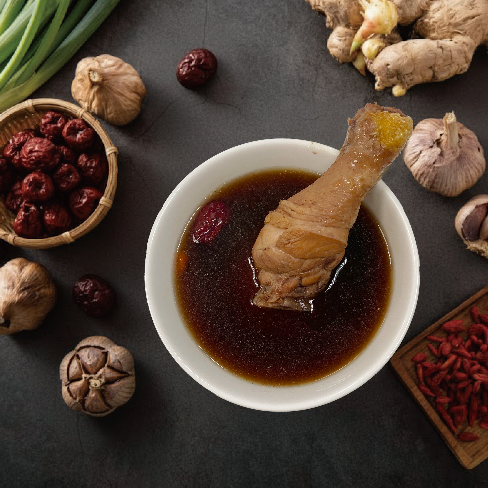 黑蒜十全棒腿雞湯