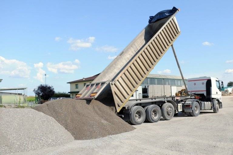 mezzo per il trasporto di inerti